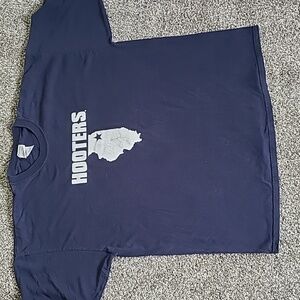 2XL navy Hooters t-shirt